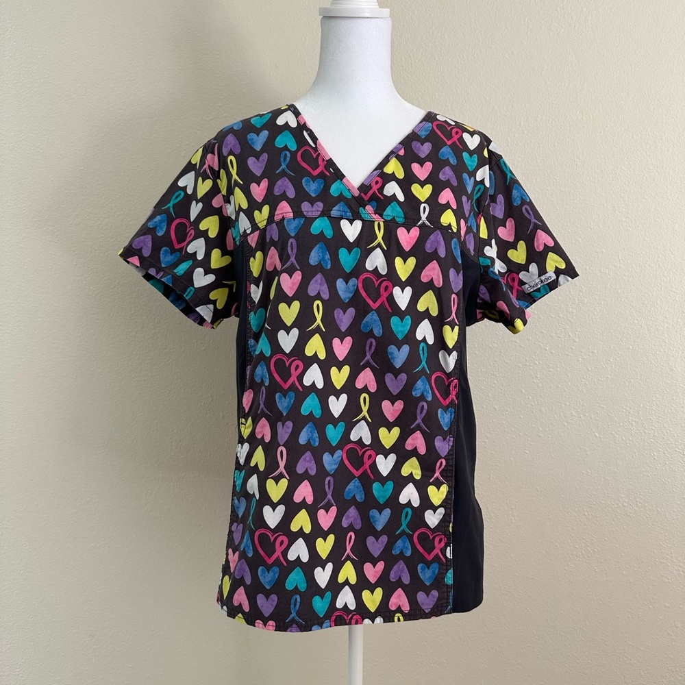 Cherokee Women’s Scrub Top Size Large Colorful Hearts Breast Cancer Awareness